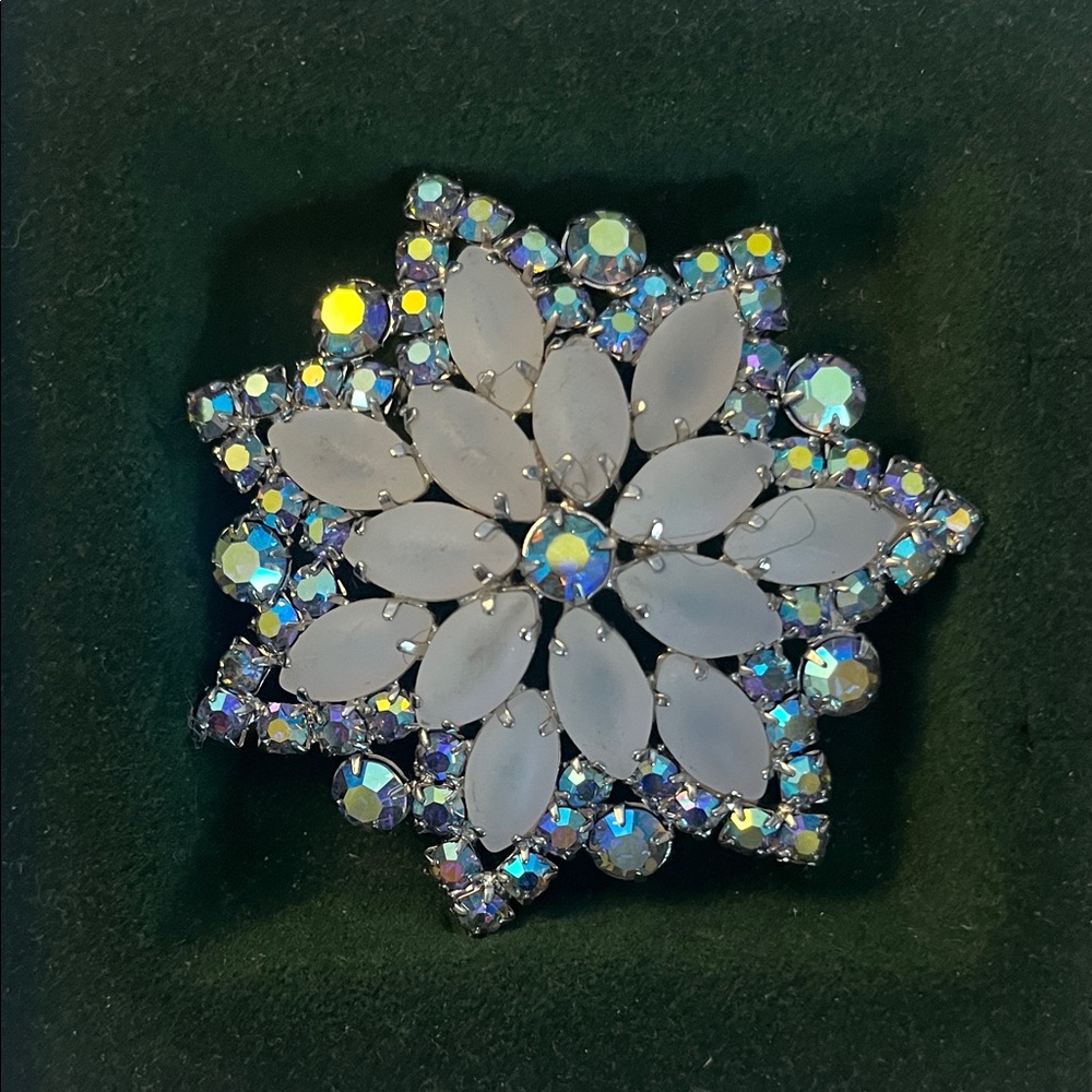 Vintage from the 1930s Sparkling Floral Brooch with Iridescent Accents